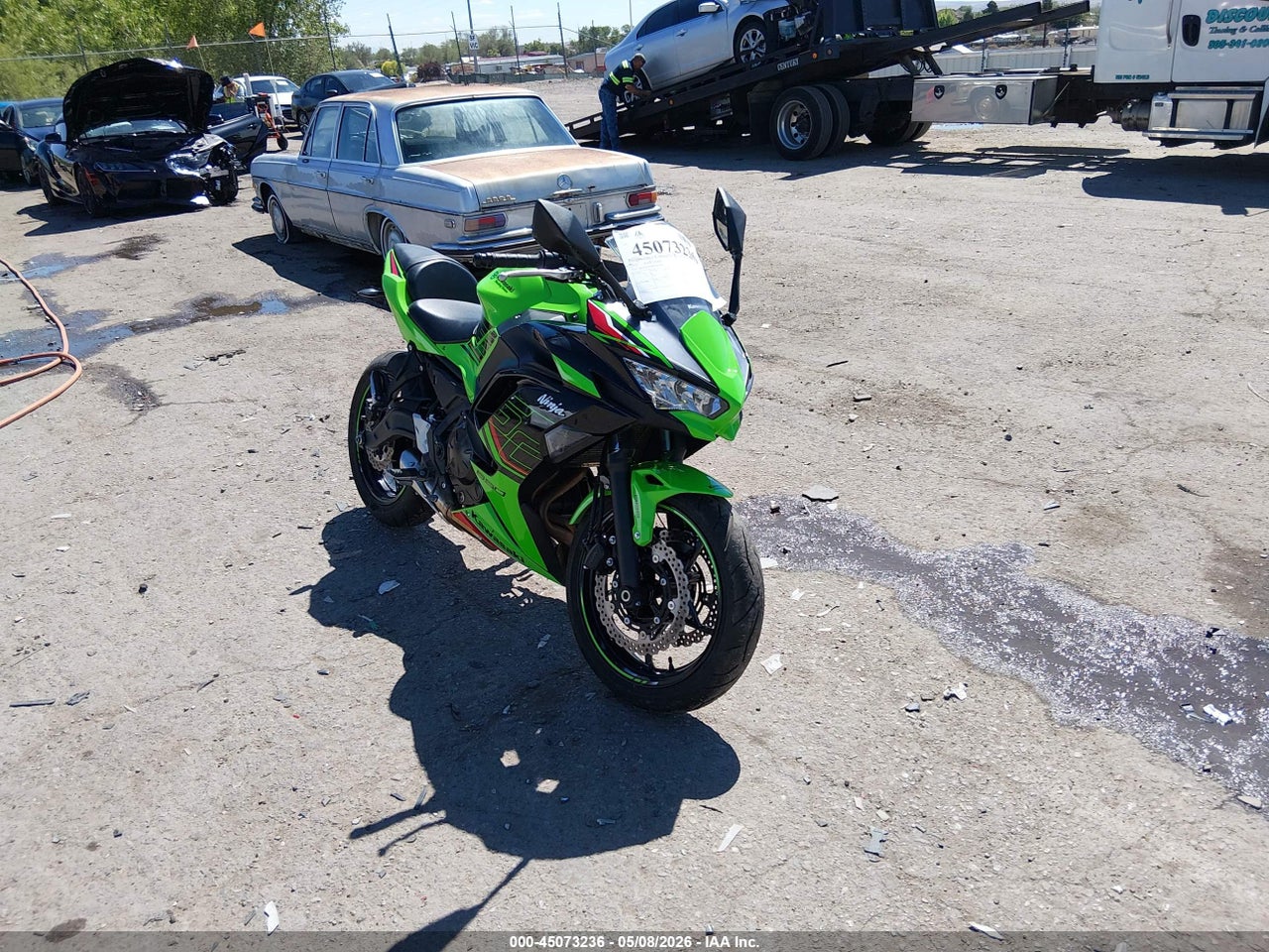 ML5EXEP18PD****** · 2023 KAWASAKI EX650 P