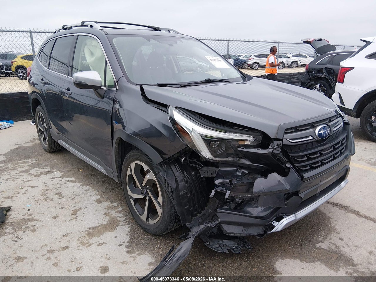 JF2SKARC2PH****** · 2023 SUBARU FORESTER TOURING