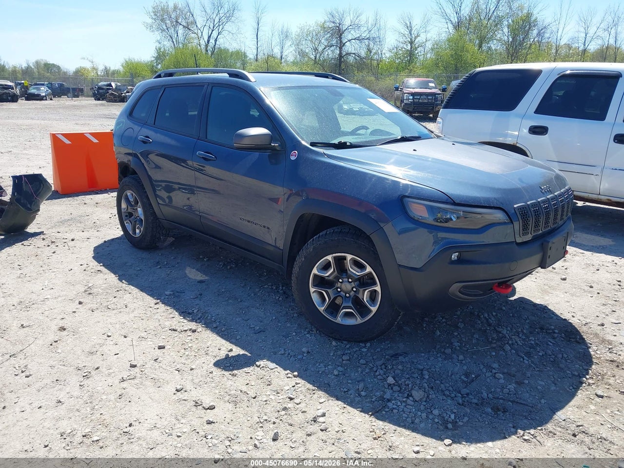 1C4PJMBX0KD****** · 2019 JEEP CHEROKEE TRAILHAWK 4X4