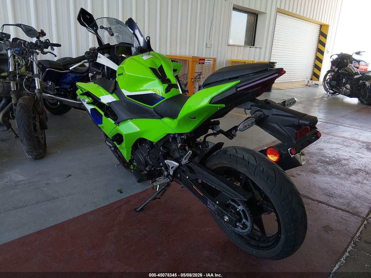 2026 KAWASAKI EX500 A/B · 3/11