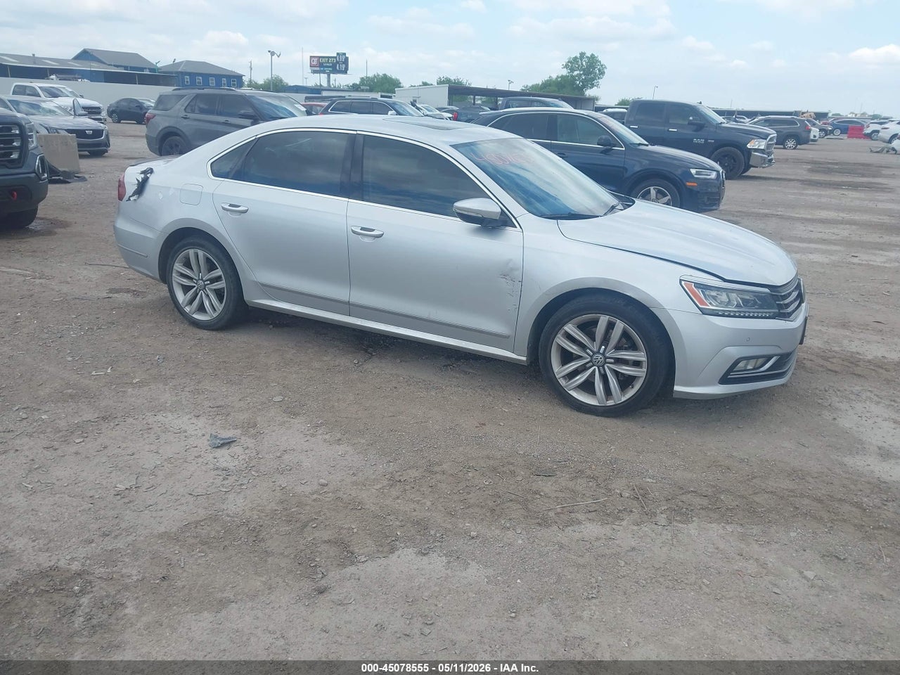 1VWGT7A31HC****** · 2017 VOLKSWAGEN PASSAT 1.8T SE
