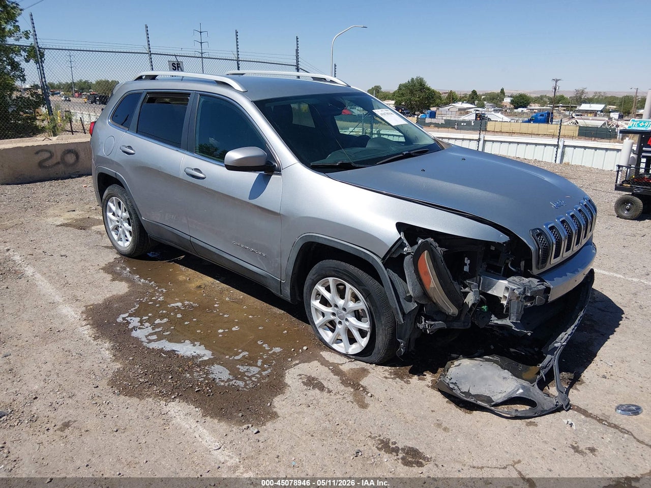 1C4PJLCS0GW****** · 2016 JEEP CHEROKEE LATITUDE