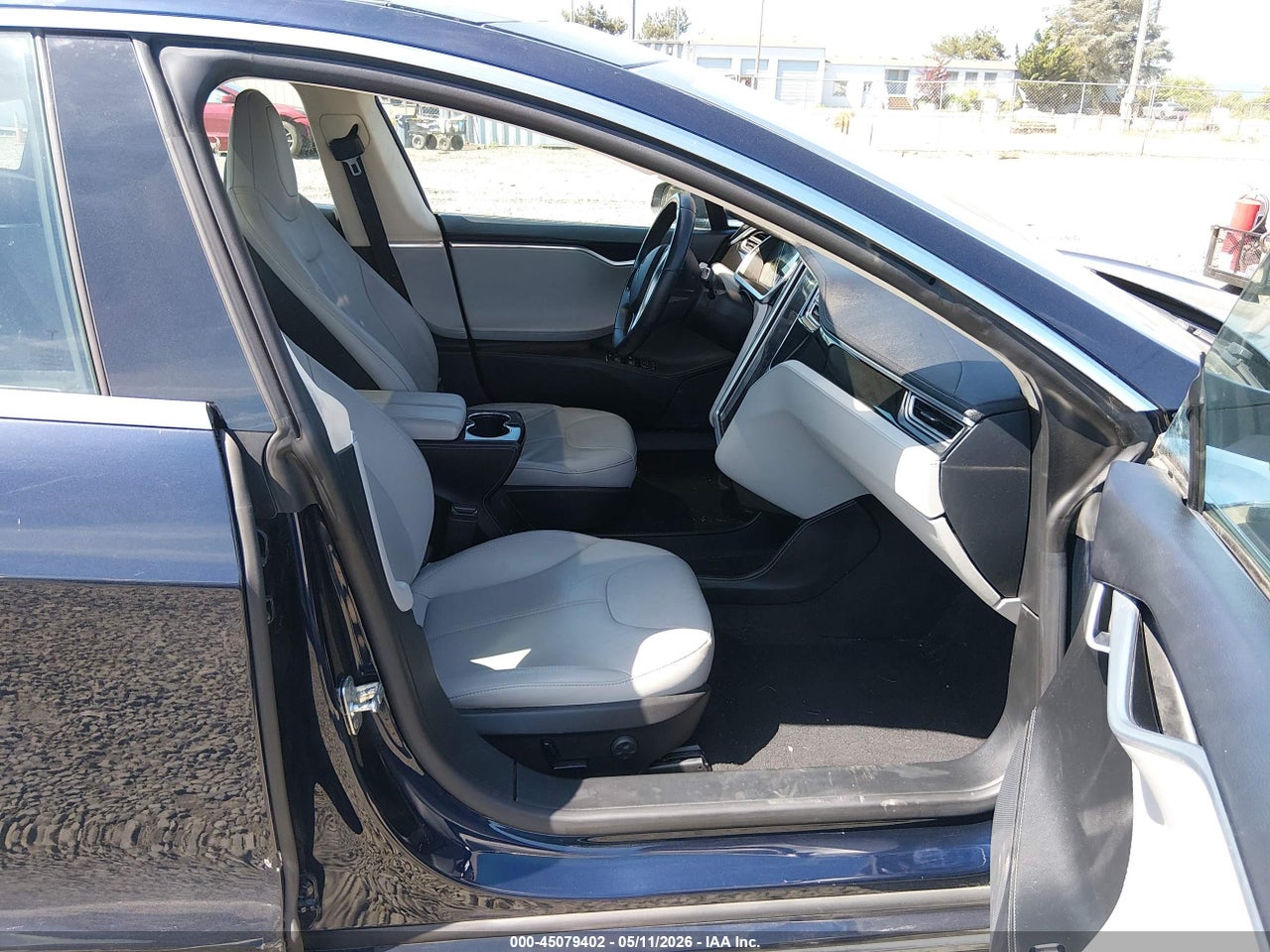 2014 TESLA MODEL S P85 · 5/11