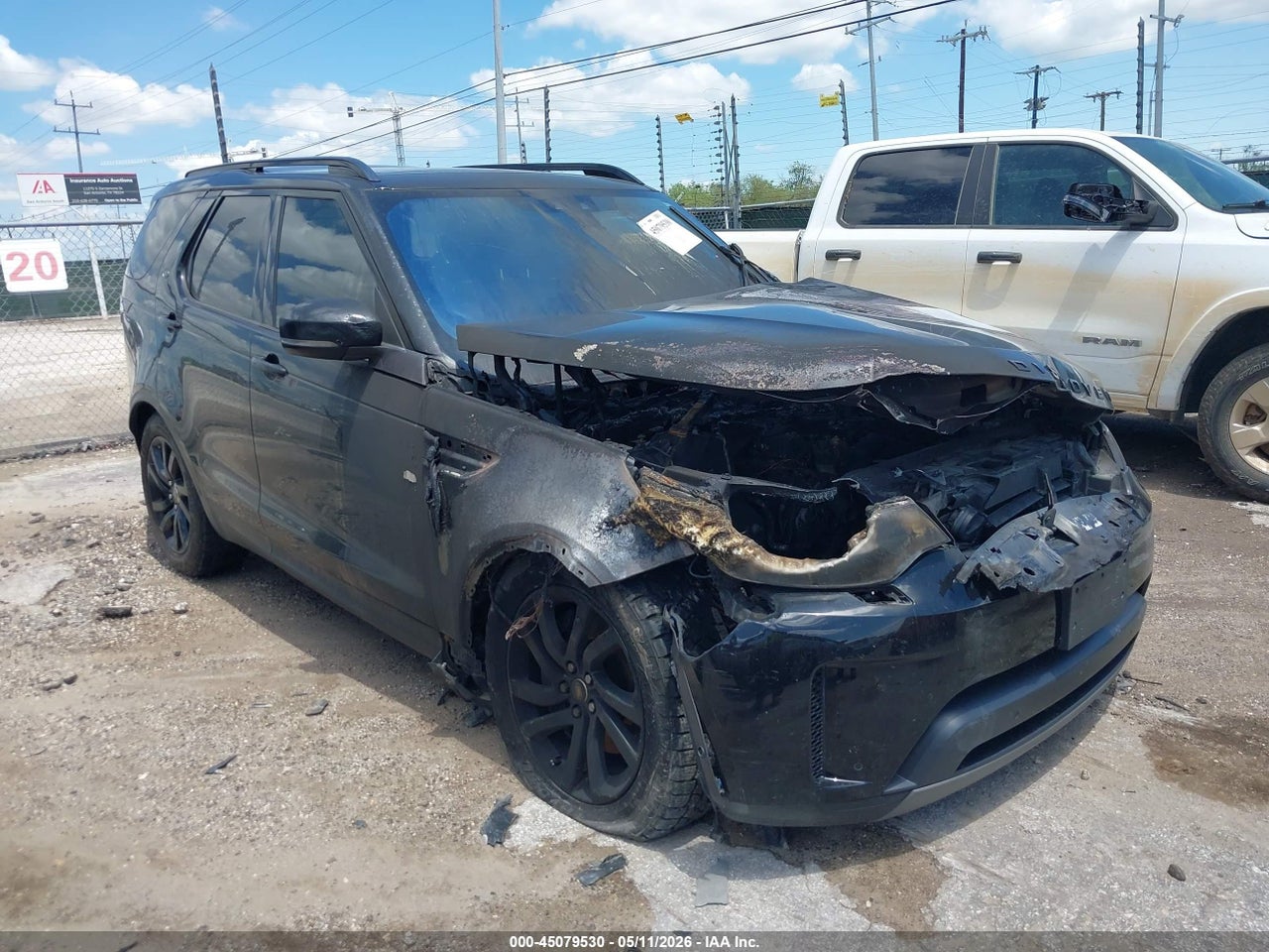 SALRG2RV3KA****** · 2019 LAND ROVER DISCOVERY SE