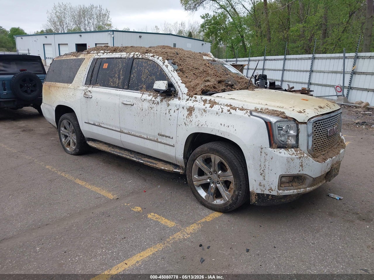 1GKS2HKJ2HR****** · 2017 GMC YUKON XL DENALI