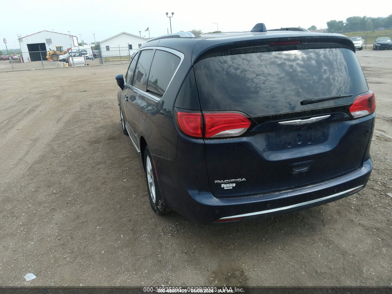 2017 CHRYSLER PACIFICA TOURING-L PLUS · 3/11