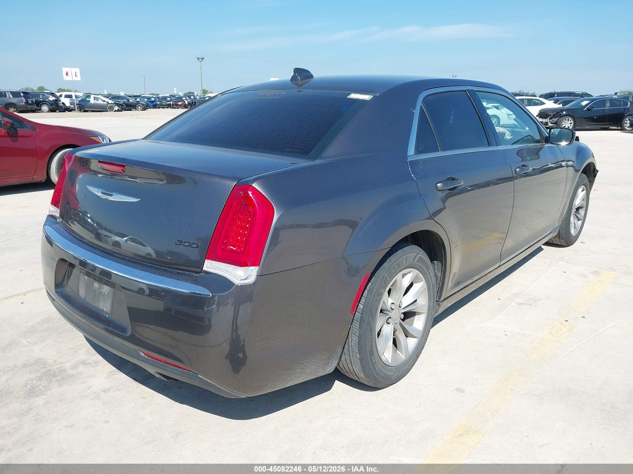 2021 CHRYSLER 300 TOURING · 4/11