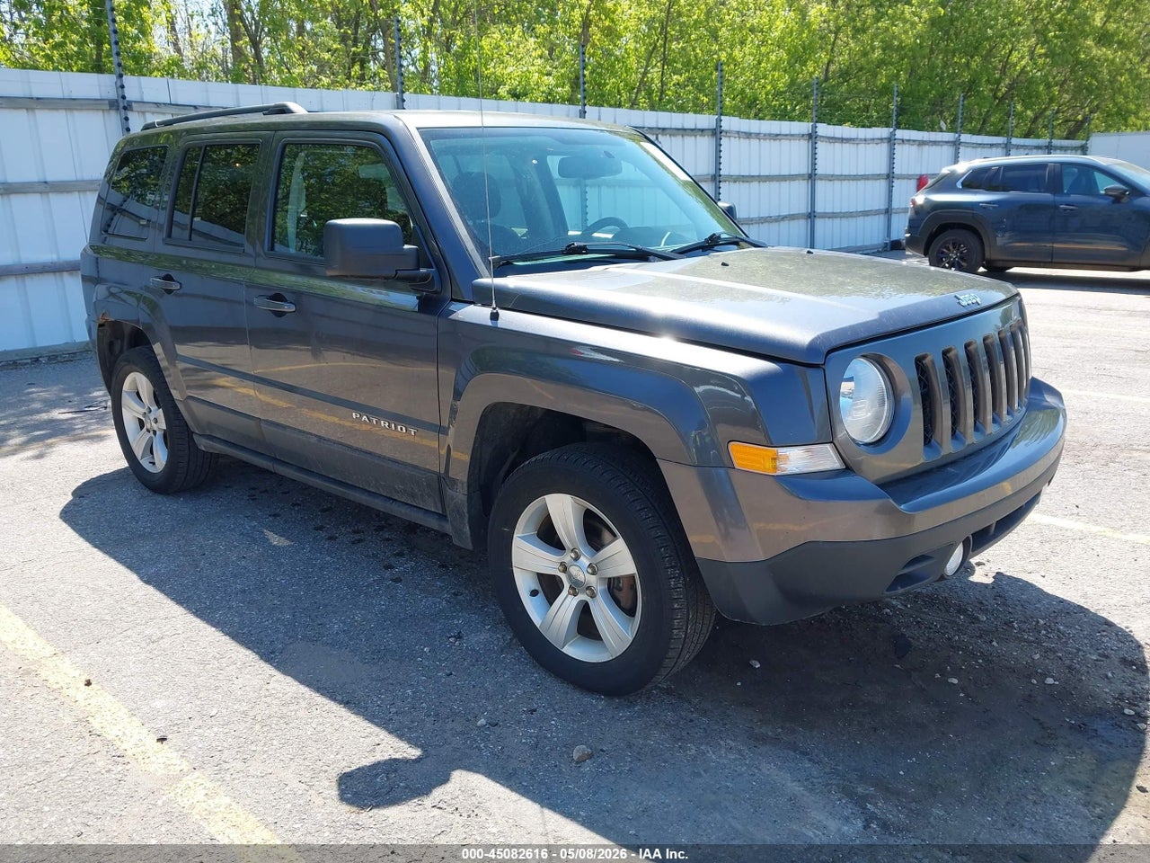 1C4NJRFB0GD****** · 2016 JEEP PATRIOT LATITUDE