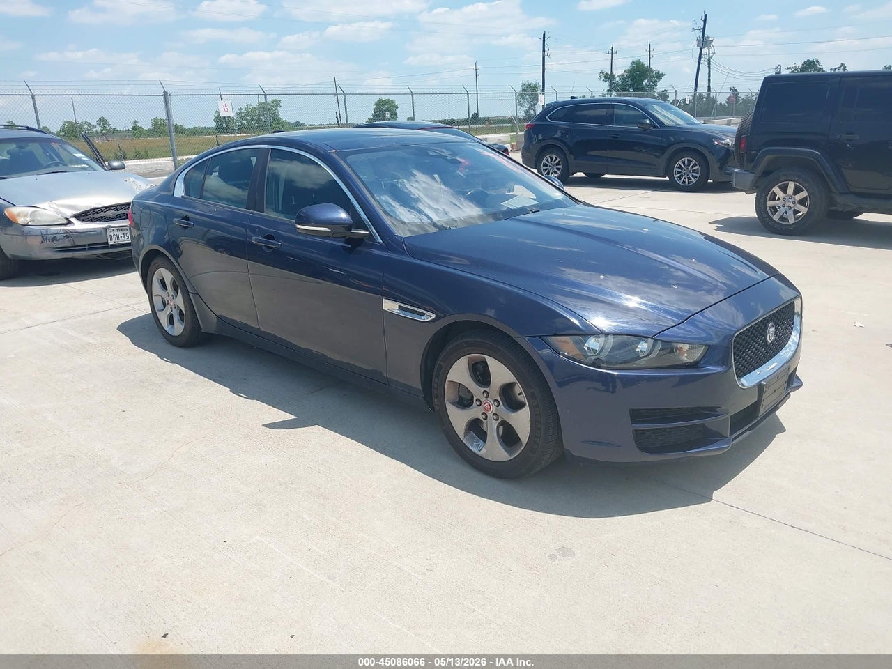 SAJAR4BG5HA****** · 2017 JAGUAR XE 25T