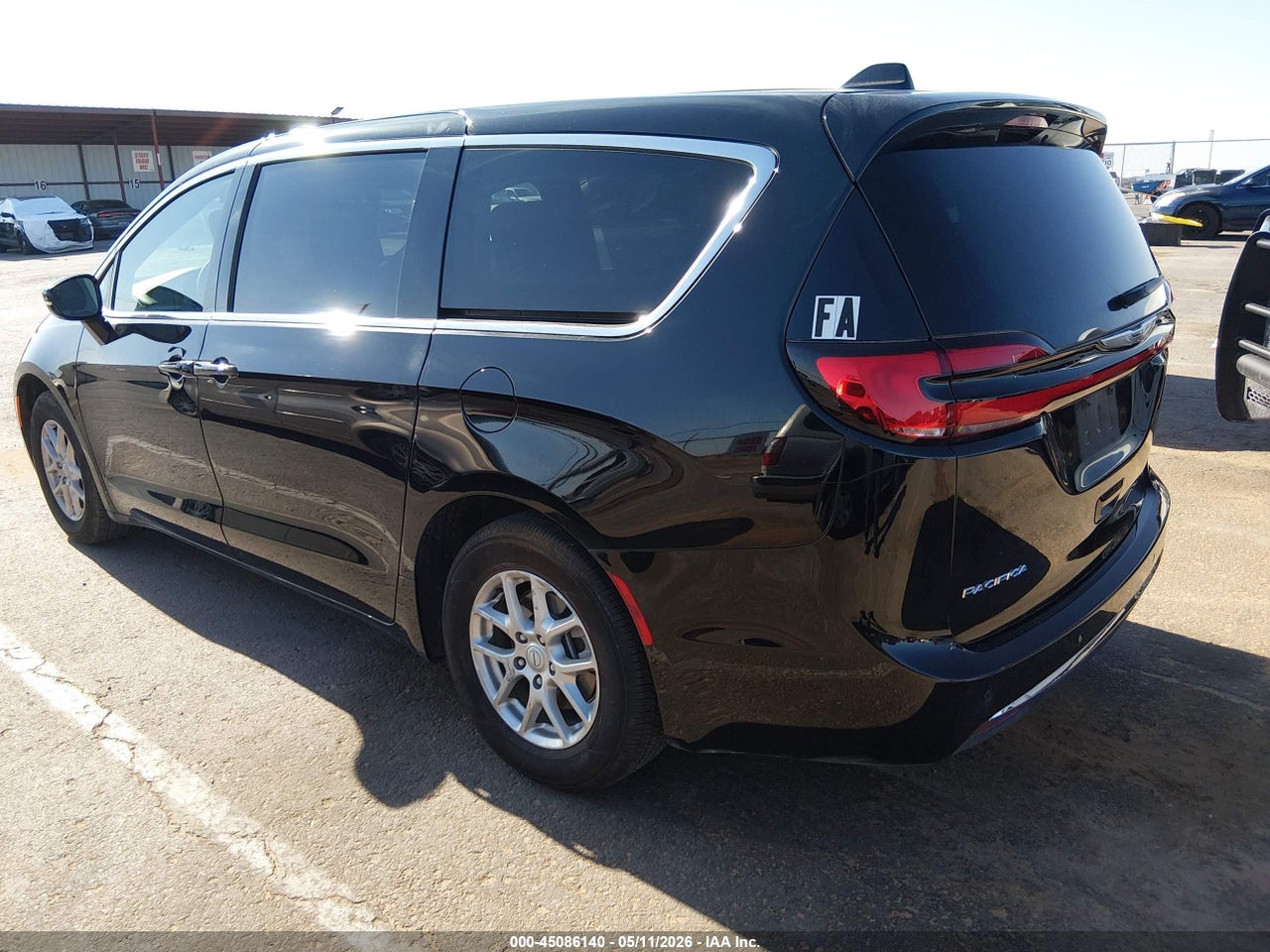 2025 CHRYSLER PACIFICA SELECT · 3/11
