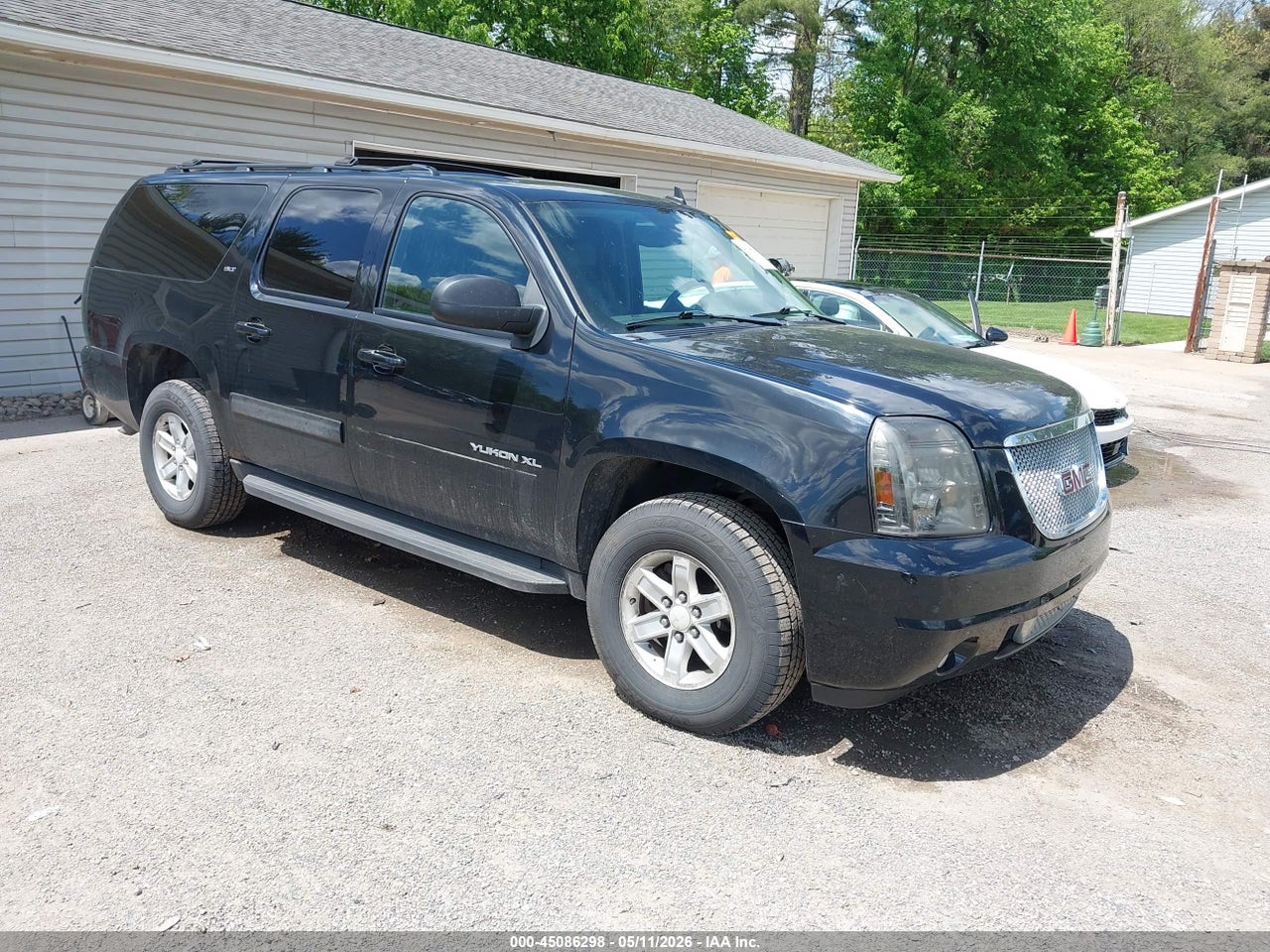 1GKS2KE38BR****** · 2011 GMC YUKON XL 1500 SLT
