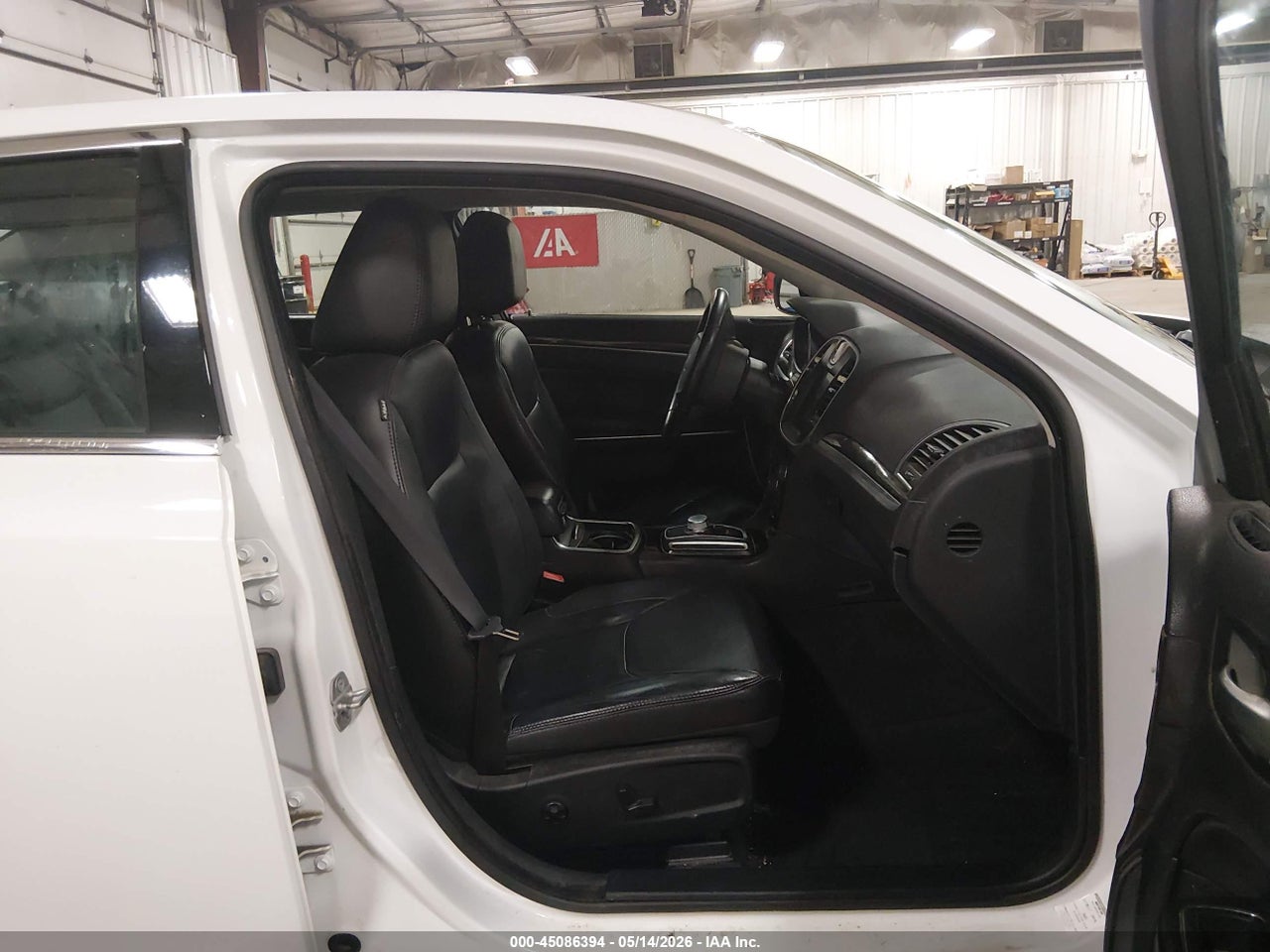 2015 CHRYSLER 300 LIMITED · 5/11