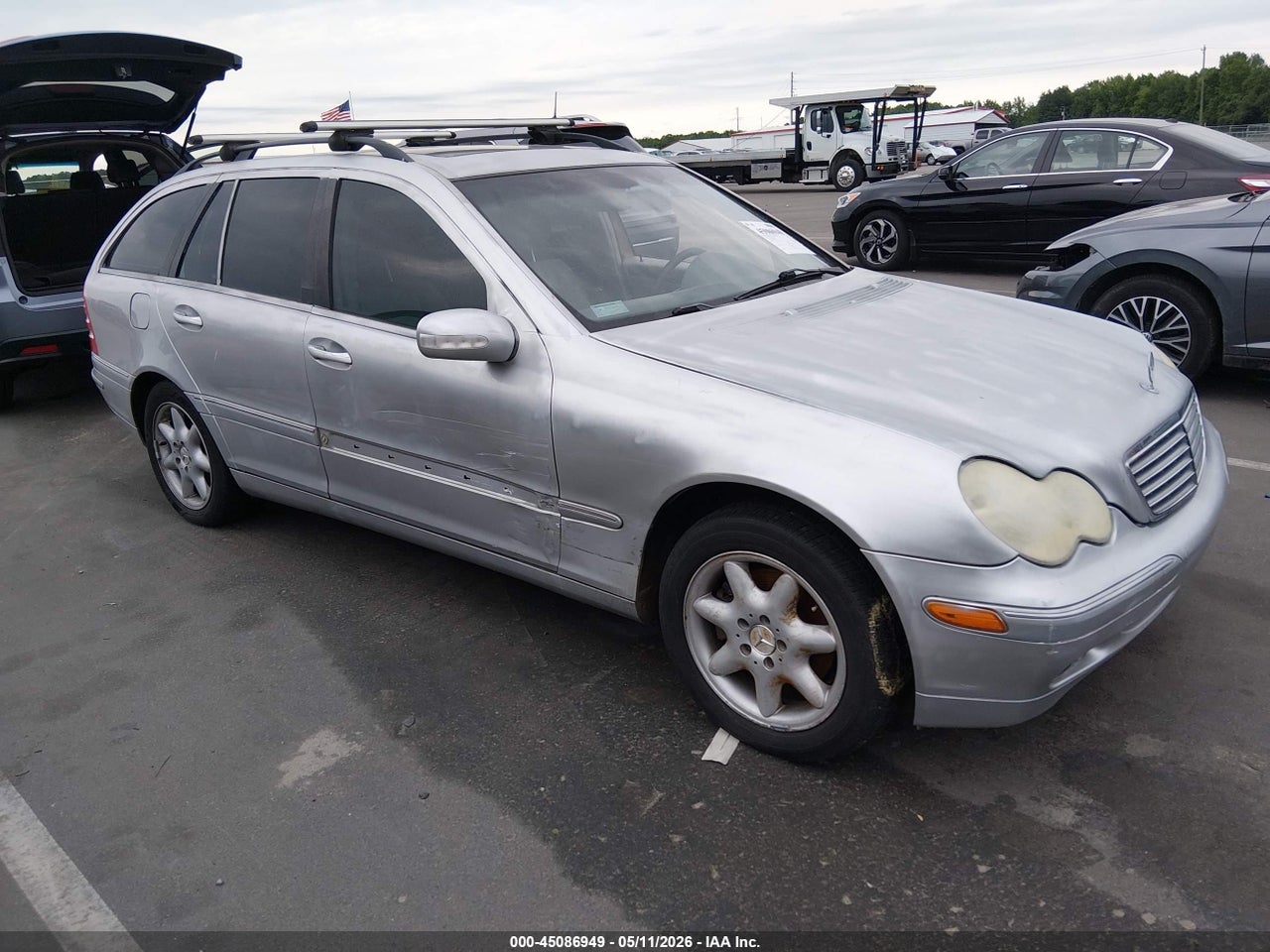 WDBRH64J52F****** · 2002 MERCEDES-BENZ C 320