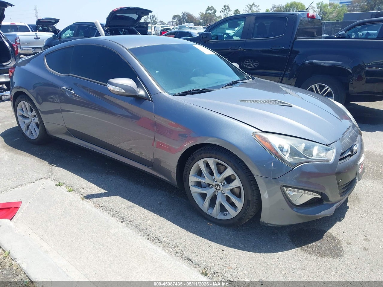 KMHHT6KJ6FU****** · 2015 HYUNDAI GENESIS 3.8 BASE