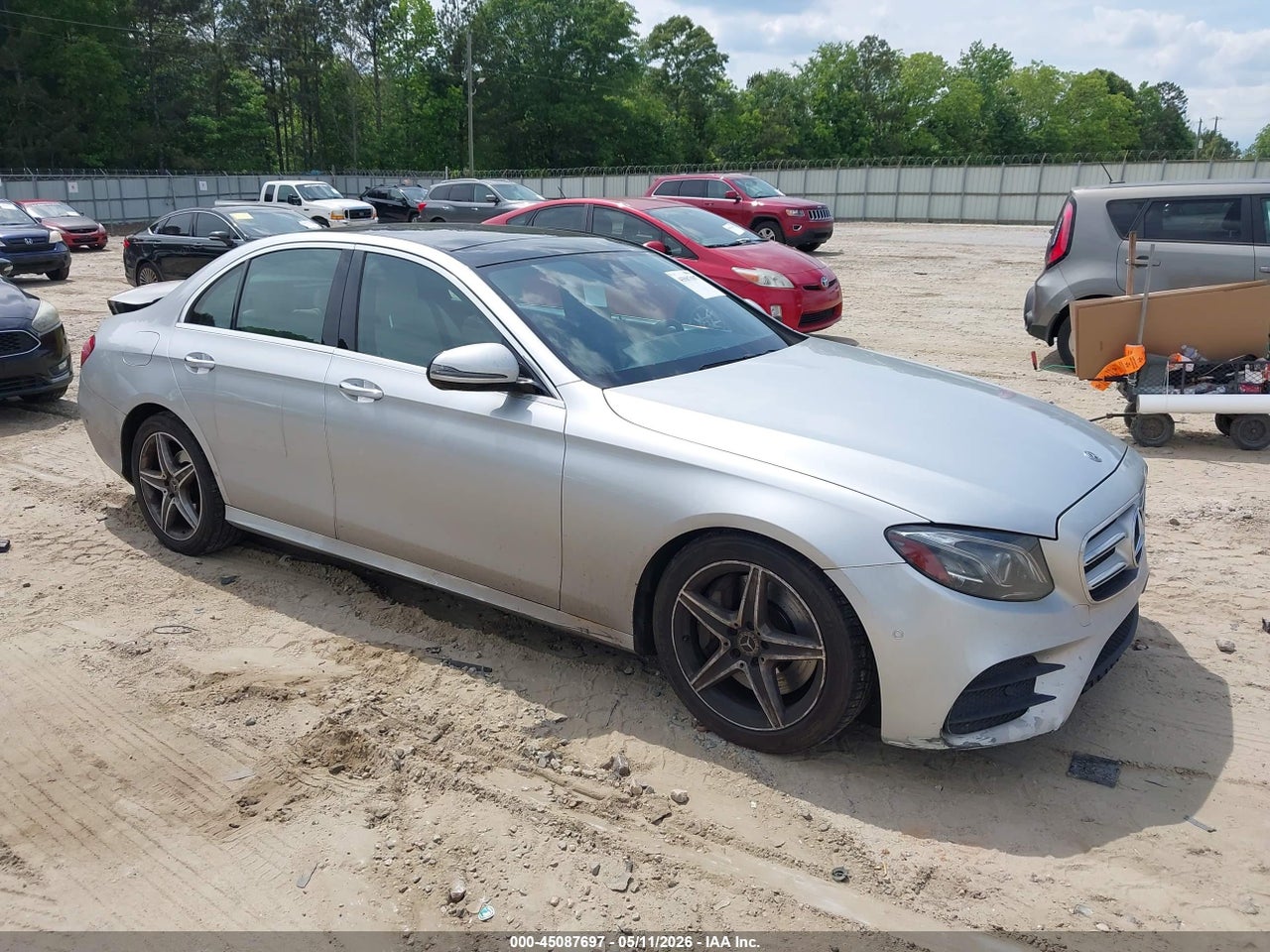 WDDZF4JB5JA****** · 2018 MERCEDES-BENZ E 300