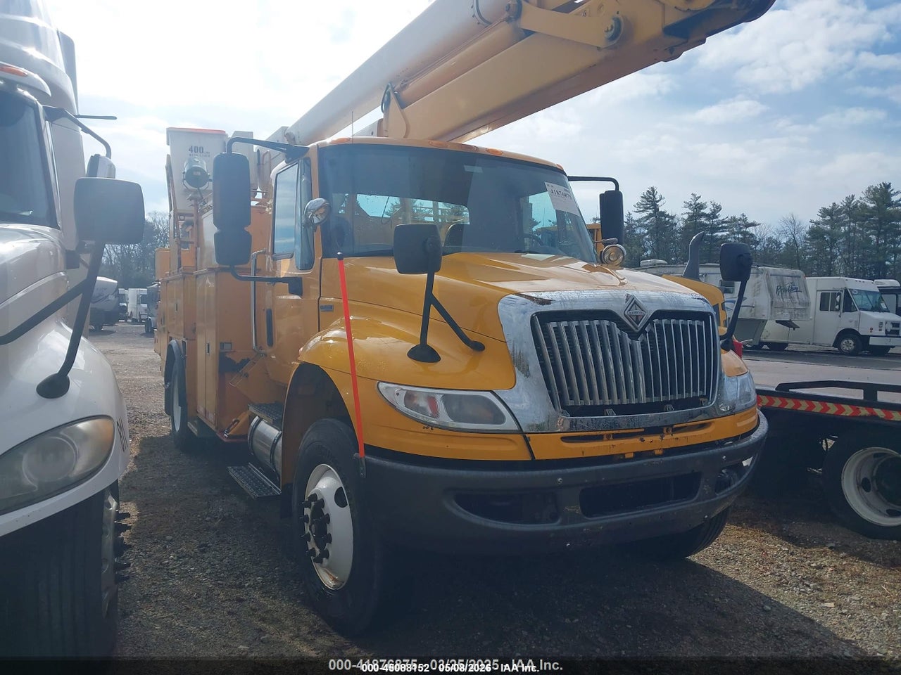 2009 INTERNATIONAL 4000 4400