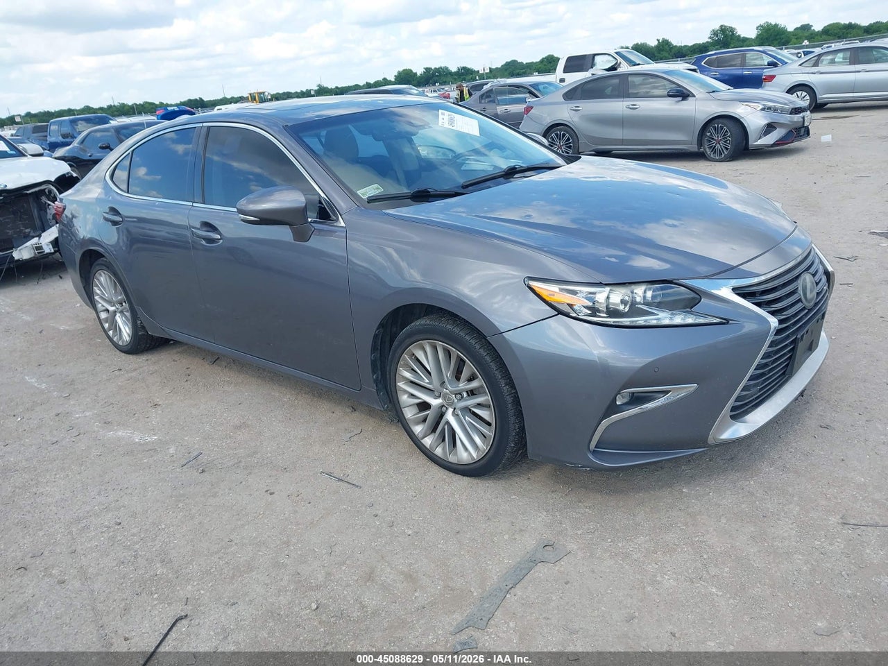 JTHBK1GG7G2****** · 2016 LEXUS ES 350