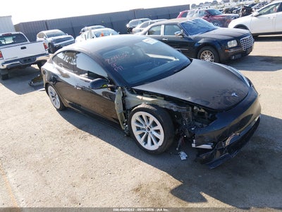 5YJ3E1EA7NF****** · 2022 TESLA MODEL 3 REAR-WHEEL DRIVE