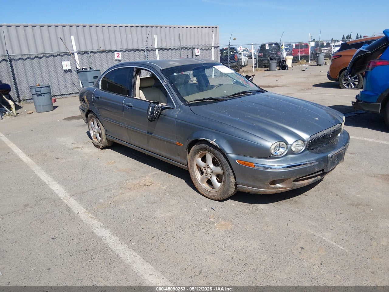 SAJEA51D33X****** · 2003 JAGUAR X-TYPE 2.5