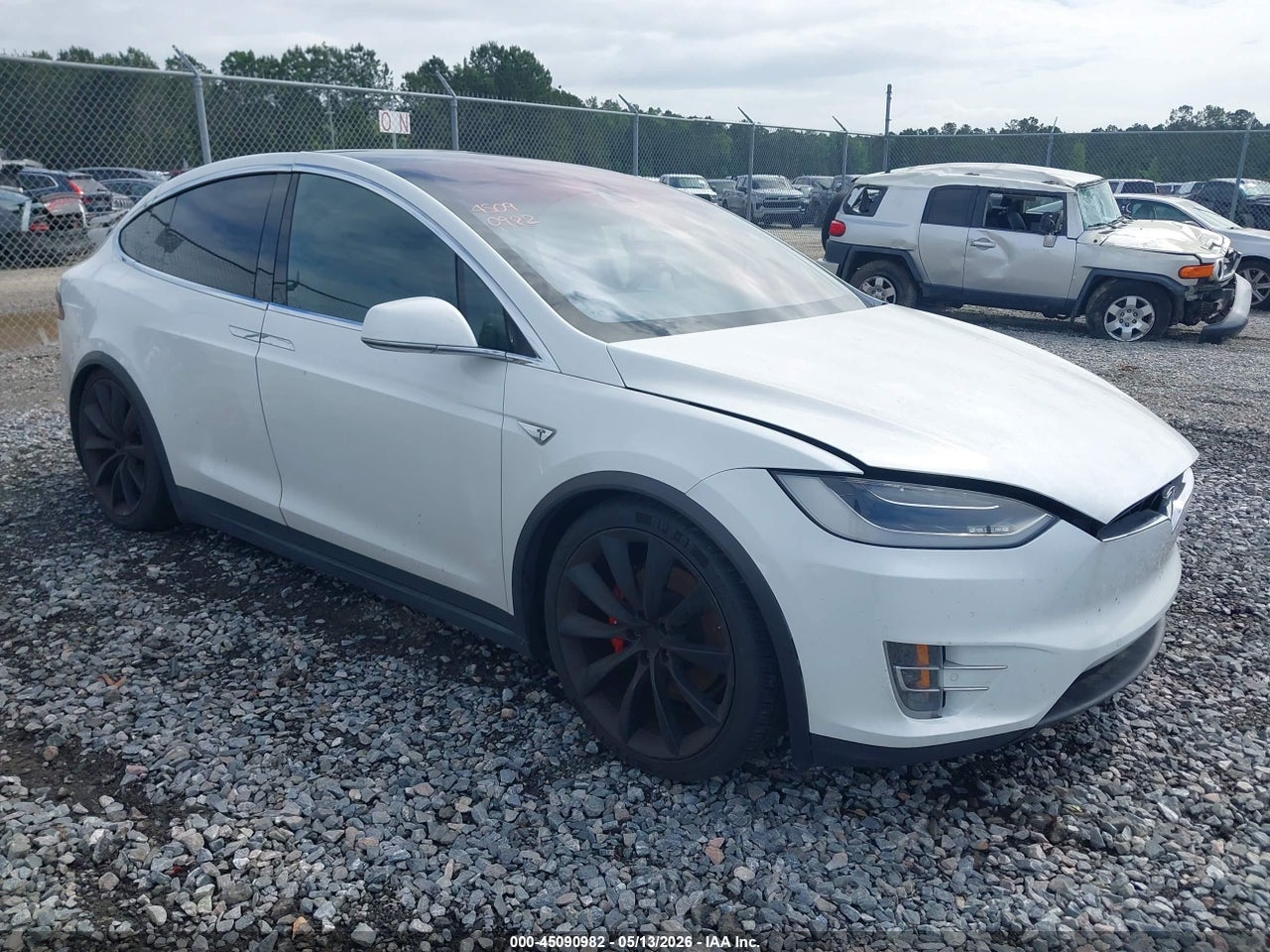 5YJXCBE40GF****** · 2016 TESLA MODEL X 75D/P100D/P90D