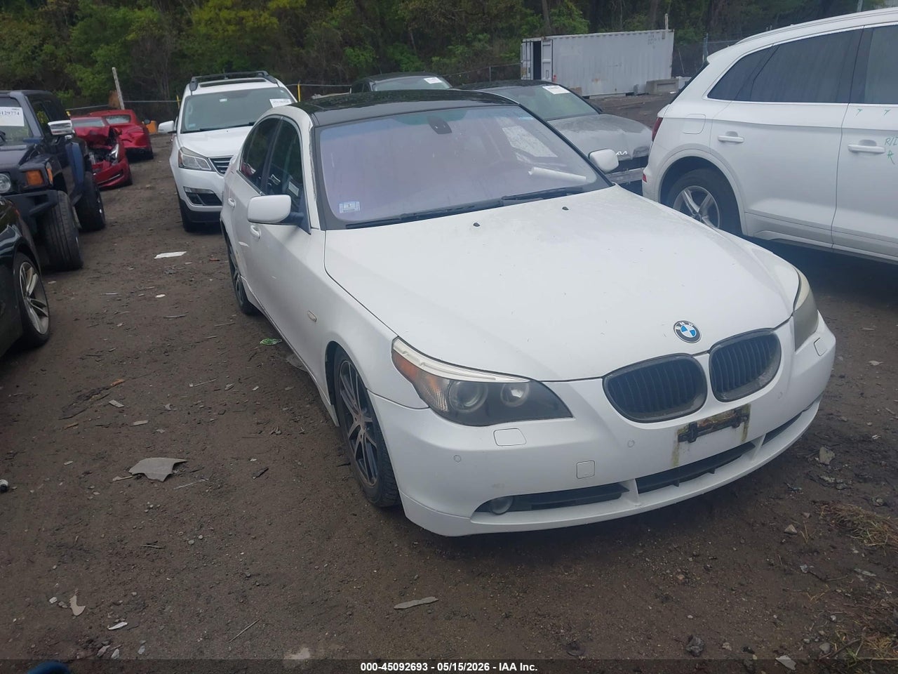 WBANF33547C****** · 2007 BMW 525XI