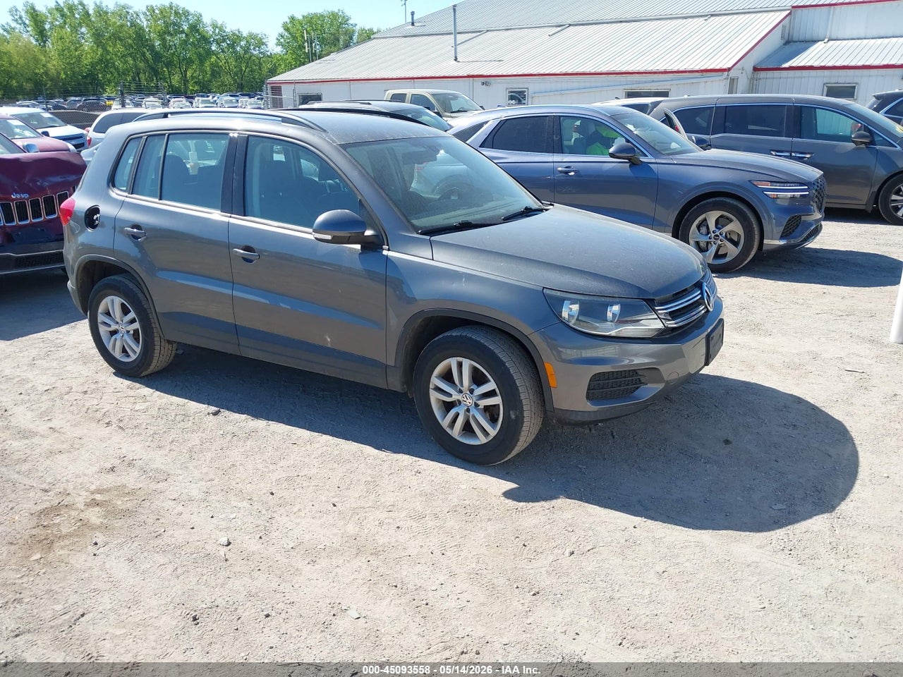WVGBV7AX7GW****** · 2016 VOLKSWAGEN TIGUAN S