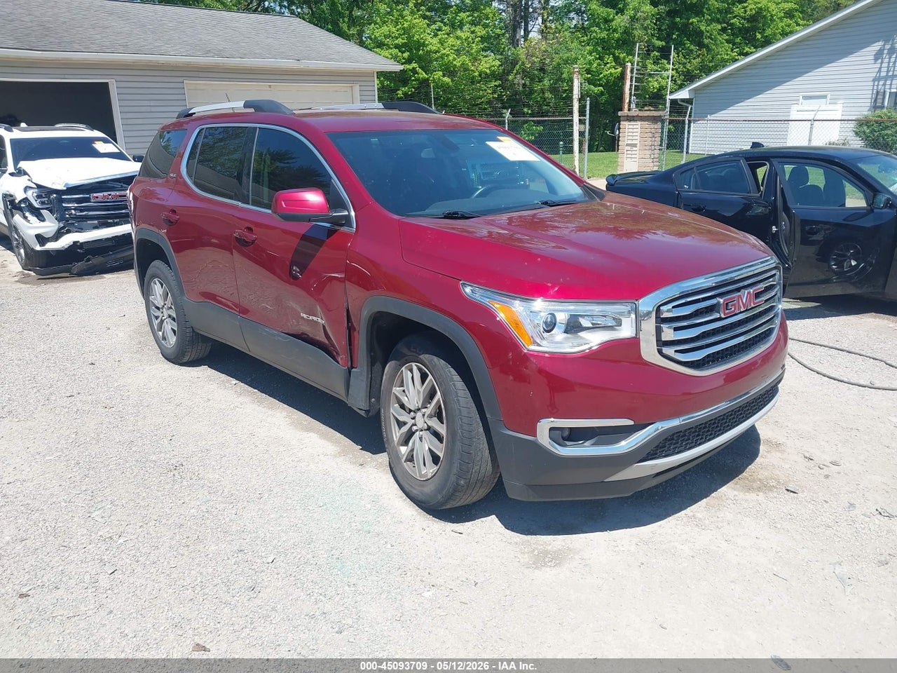 1GKKNLLA7JZ****** · 2018 GMC ACADIA SLE-2