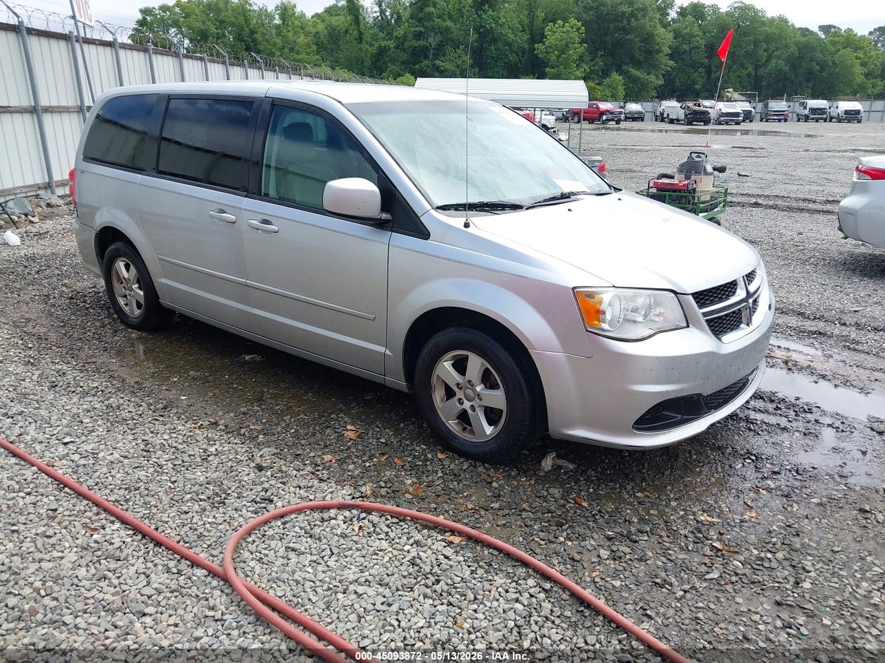 2C4RDGCG7CR****** · 2012 DODGE GRAND CARAVAN SXT