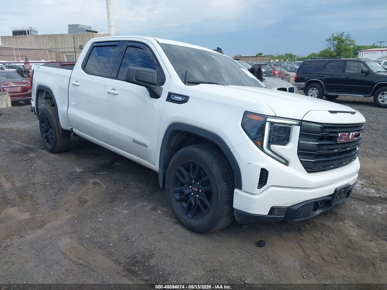 3GTPUJEK3SG****** · 2025 GMC SIERRA 1500 4WD  SHORT BOX ELEVATION WITH 3VL