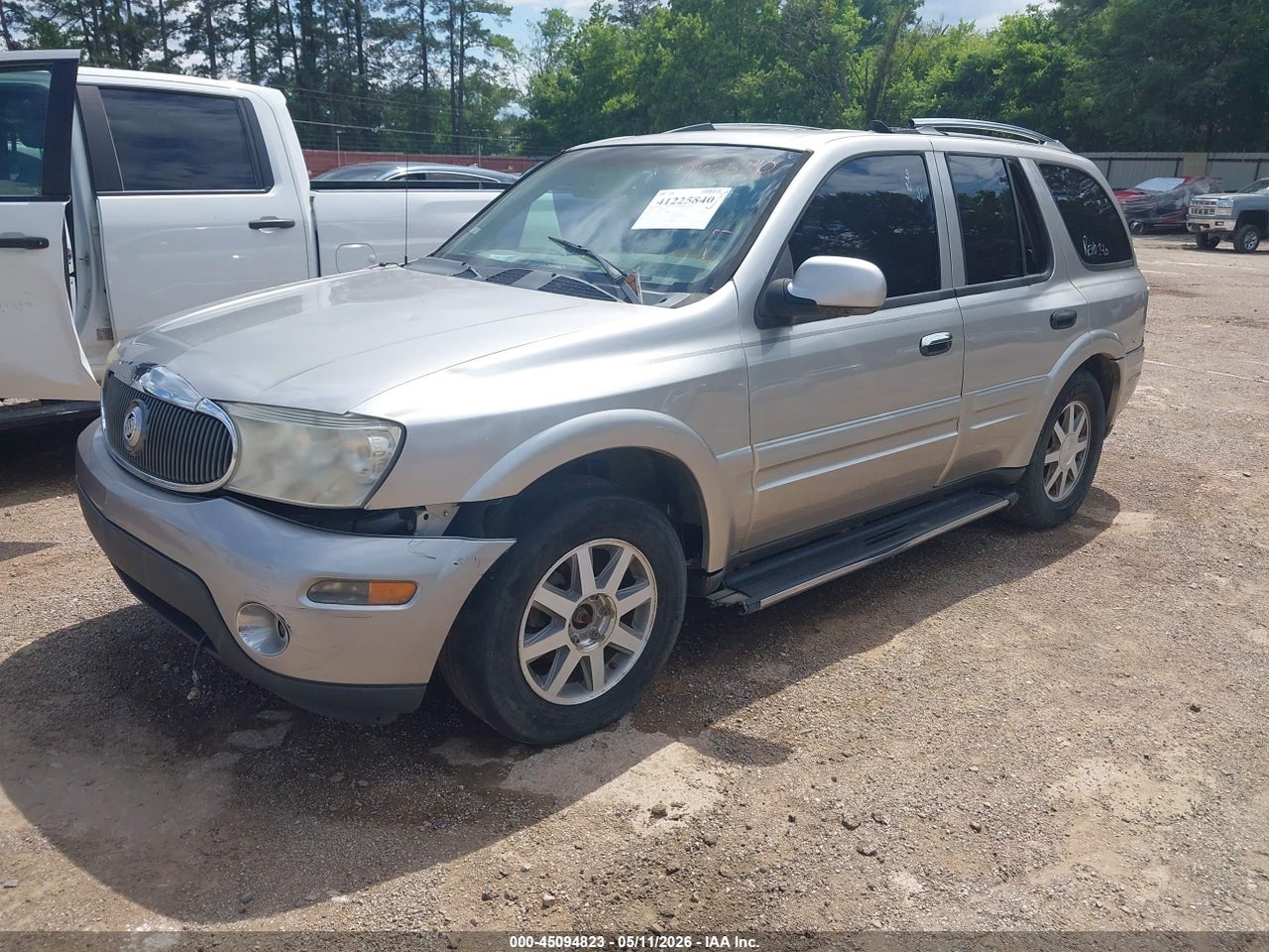 2006 BUICK RAINIER CXL · 2/10