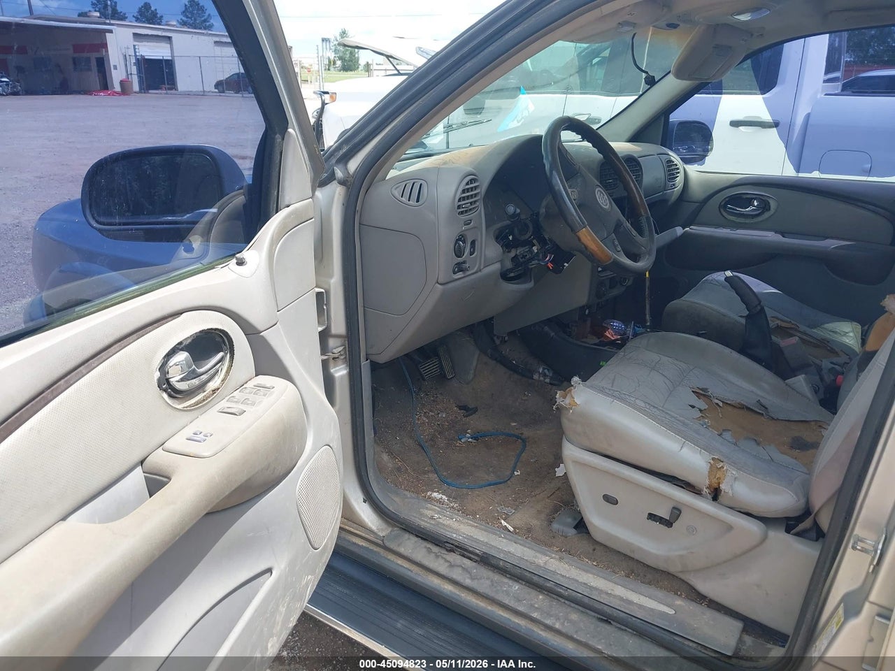 2006 BUICK RAINIER CXL · 5/10