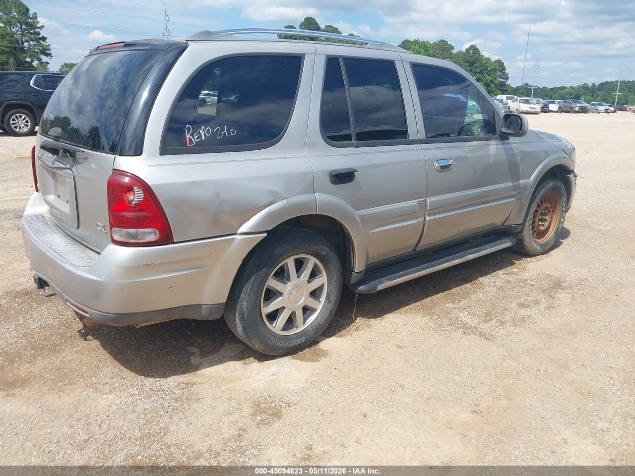 2006 BUICK RAINIER CXL · 4/10