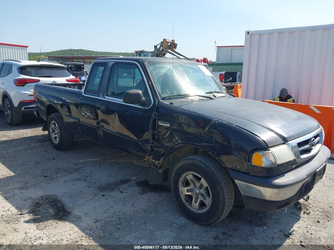 4F4YR16D53T****** · 2003 MAZDA B2300 SE