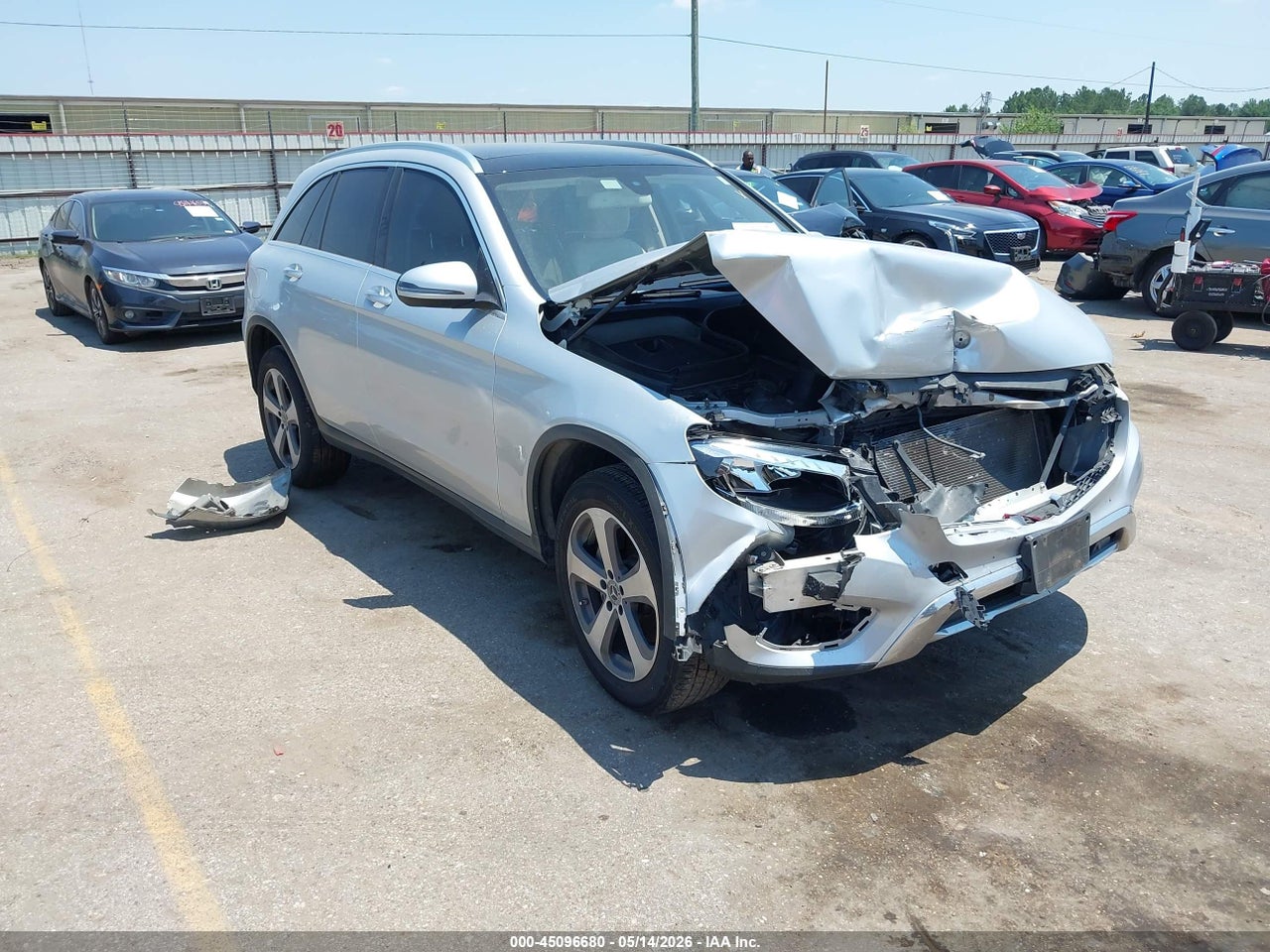WDC0G4JB4JV****** · 2018 MERCEDES-BENZ GLC 300