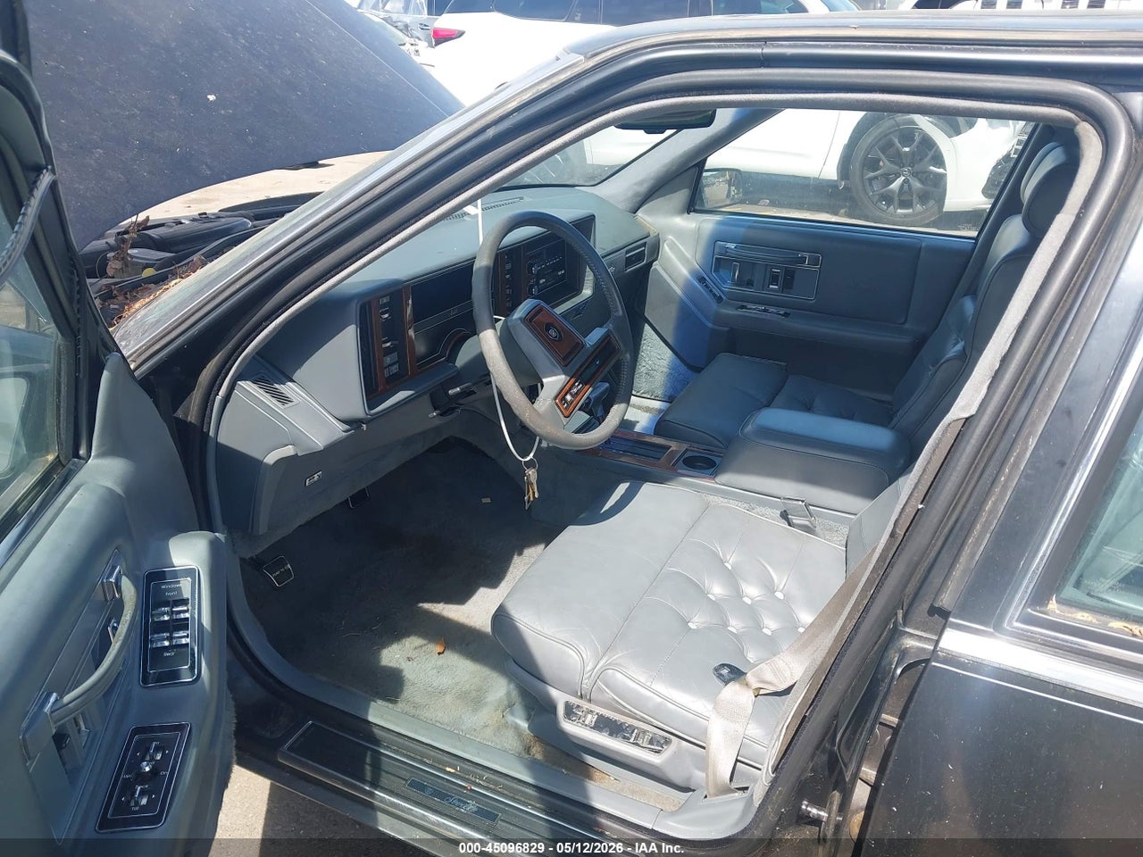 1989 CADILLAC SEVILLE · 5/11
