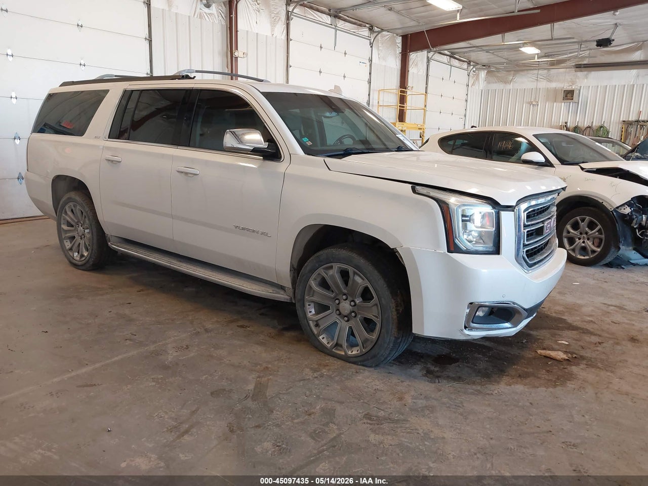 1GKS2GKC9JR****** · 2018 GMC YUKON XL SLT
