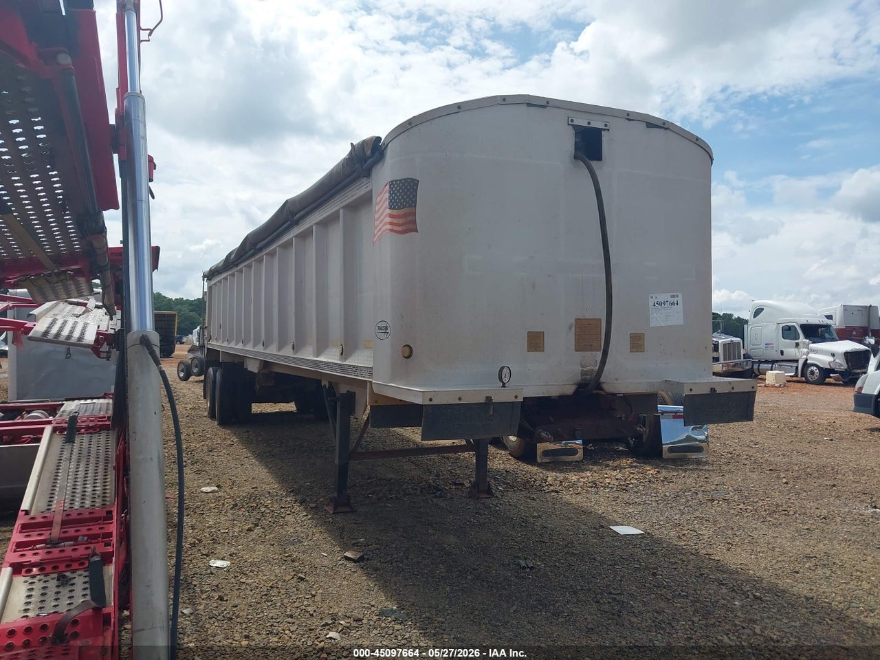 1T9FC39B121****** · 2002 TRAILSTAR INTERNATIONAL TRAILER