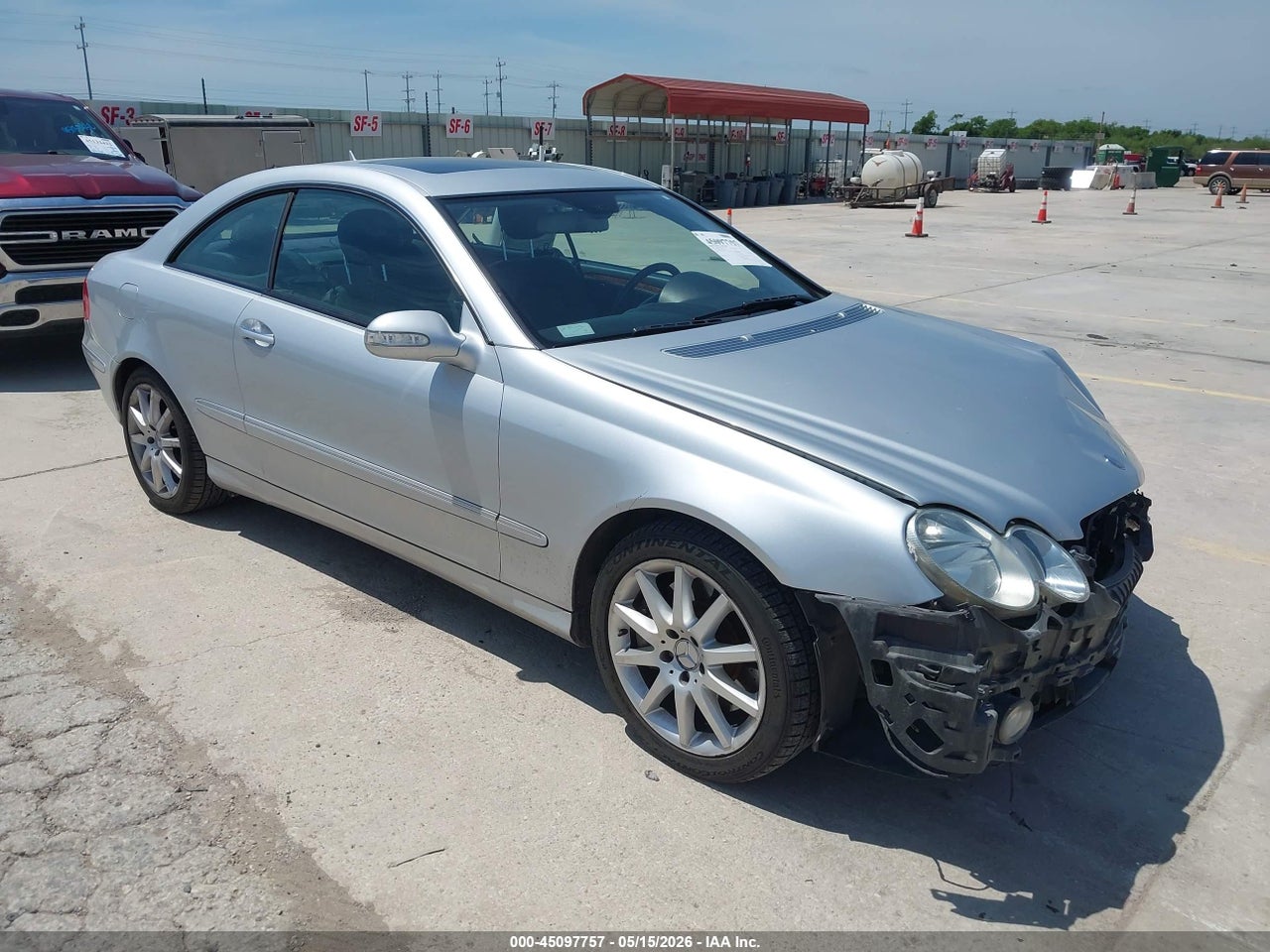 WDBTJ56HX7F****** · 2007 MERCEDES-BENZ CLK 350