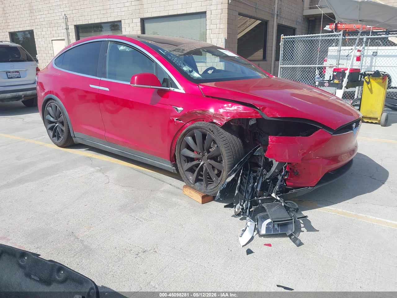 5YJXCAE47LF****** · 2020 TESLA MODEL X PERFORMANCE DUAL MOTOR ALL-WHEEL DRIVE