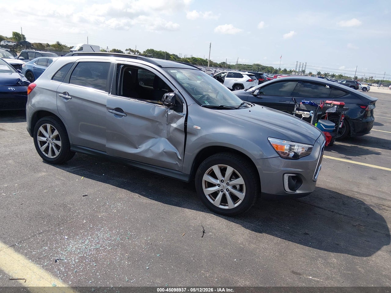 4A4AR4AU6FE****** · 2015 MITSUBISHI OUTLANDER SPORT SE