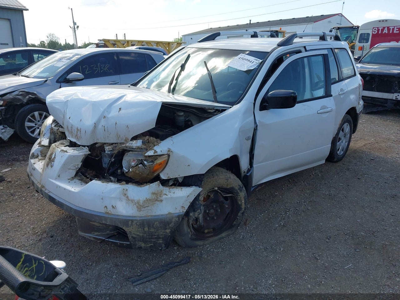 2005 MITSUBISHI OUTLANDER LS · 2/10