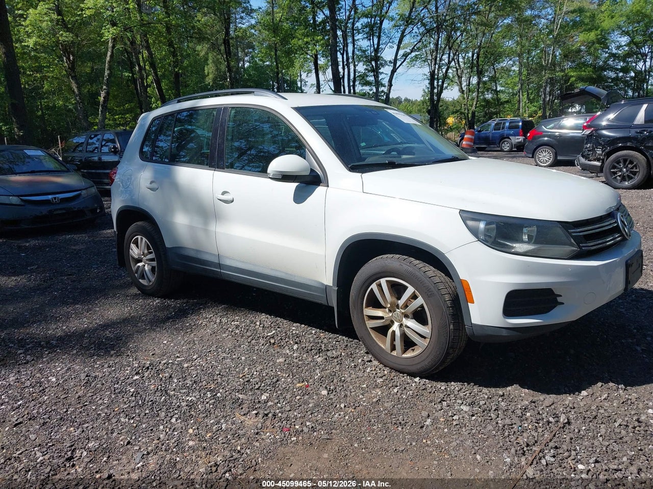 WVGAV7AX9GW****** · 2016 VOLKSWAGEN TIGUAN S
