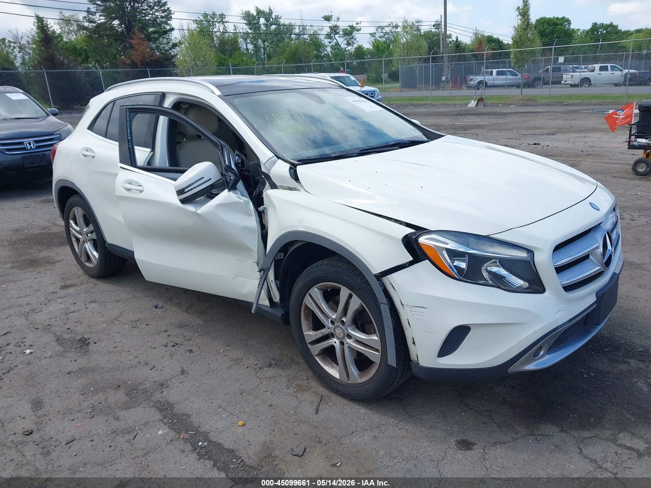 WDCTG4GB5GJ****** · 2016 MERCEDES-BENZ GLA 250 4MATIC