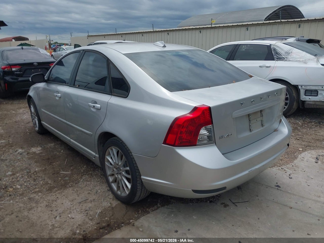 2010 VOLVO S40 2.4I · 3/11