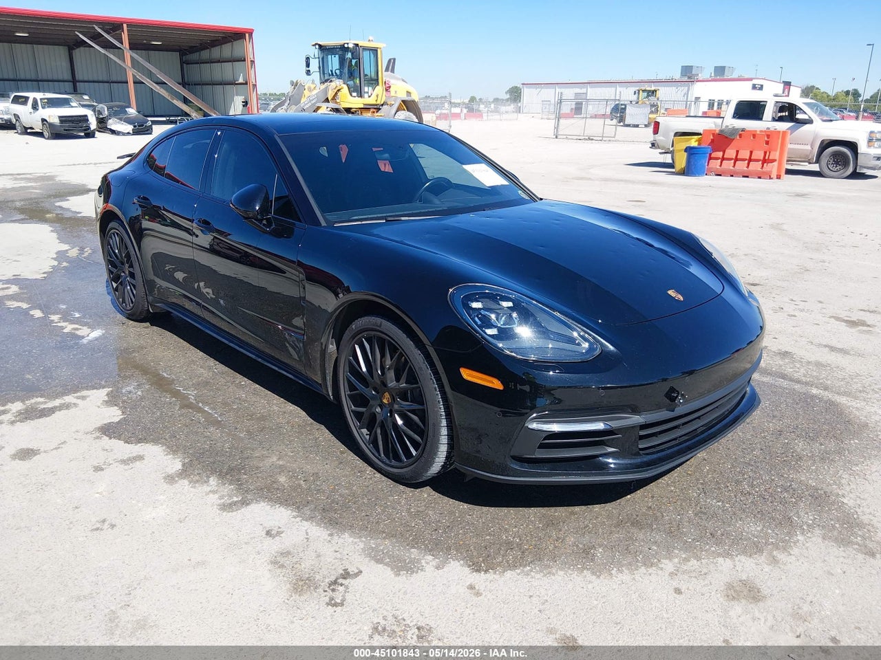WP0AA2A76JL****** · 2018 PORSCHE PANAMERA 4
