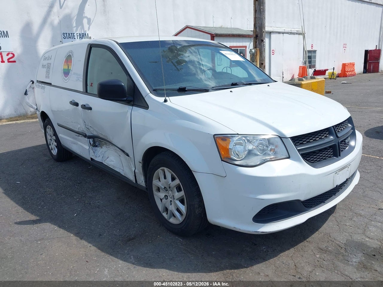 2C4JRGAG5FR****** · 2015 RAM CARGO TRADESMAN