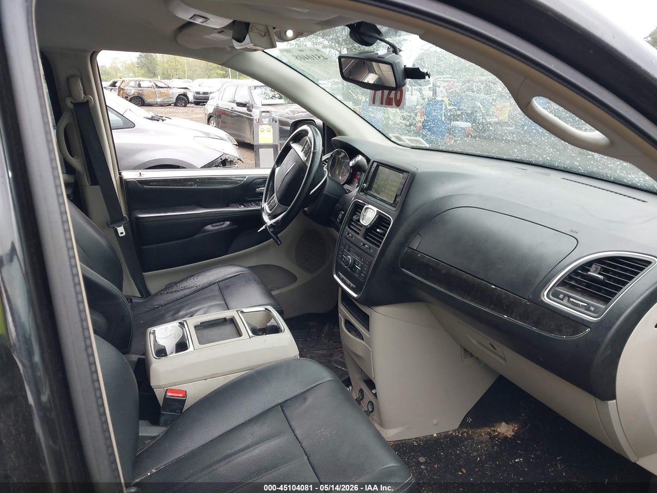 2015 CHRYSLER TOWN &amp; COUNTRY TOURING-L · 5/11