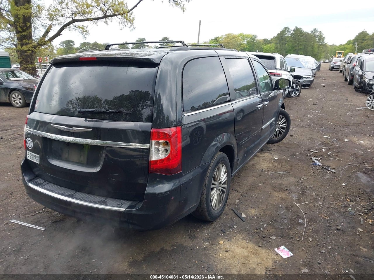 2015 CHRYSLER TOWN &amp; COUNTRY TOURING-L · 4/11