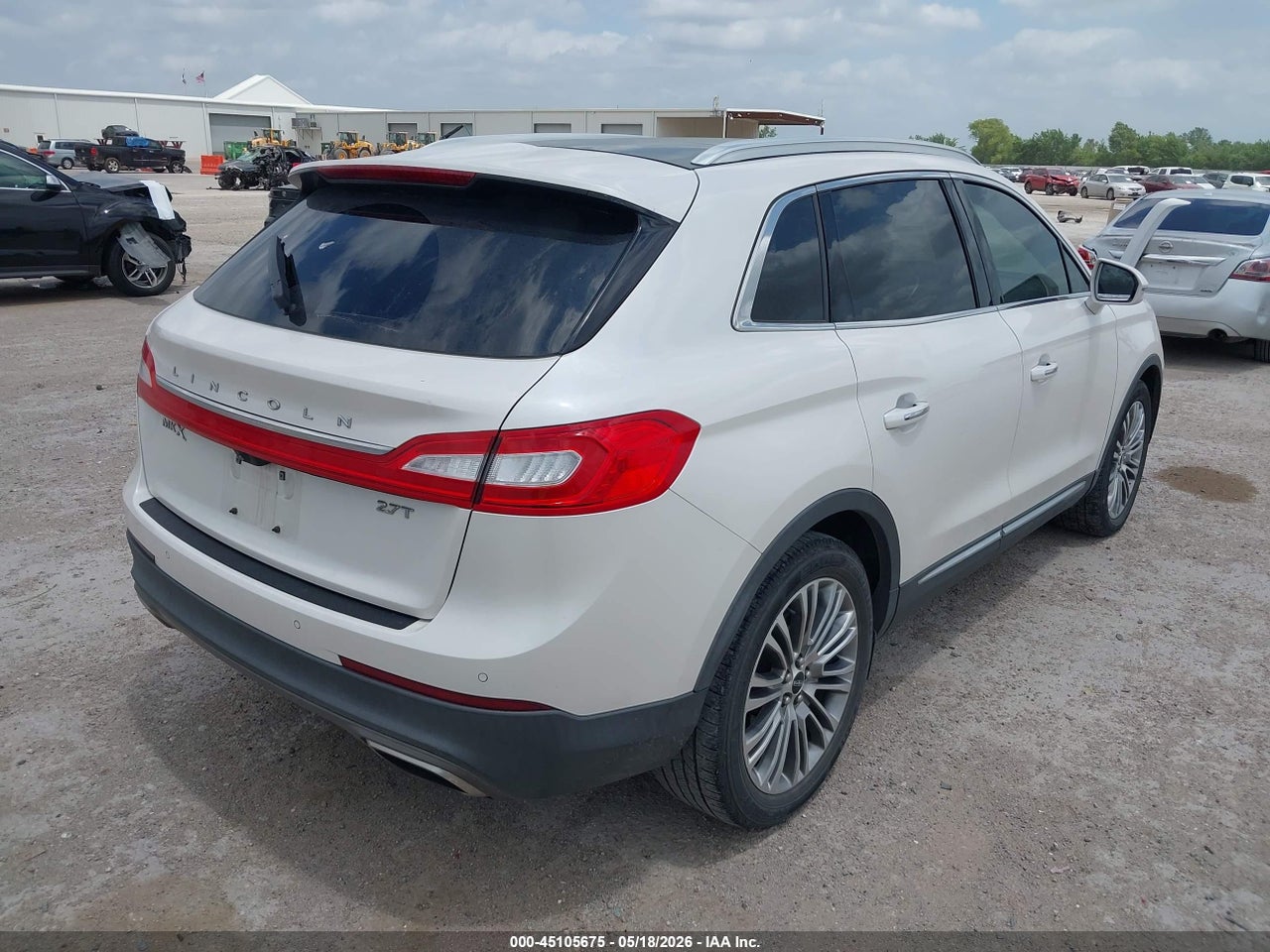 2017 LINCOLN MKX RESERVE · 4/11