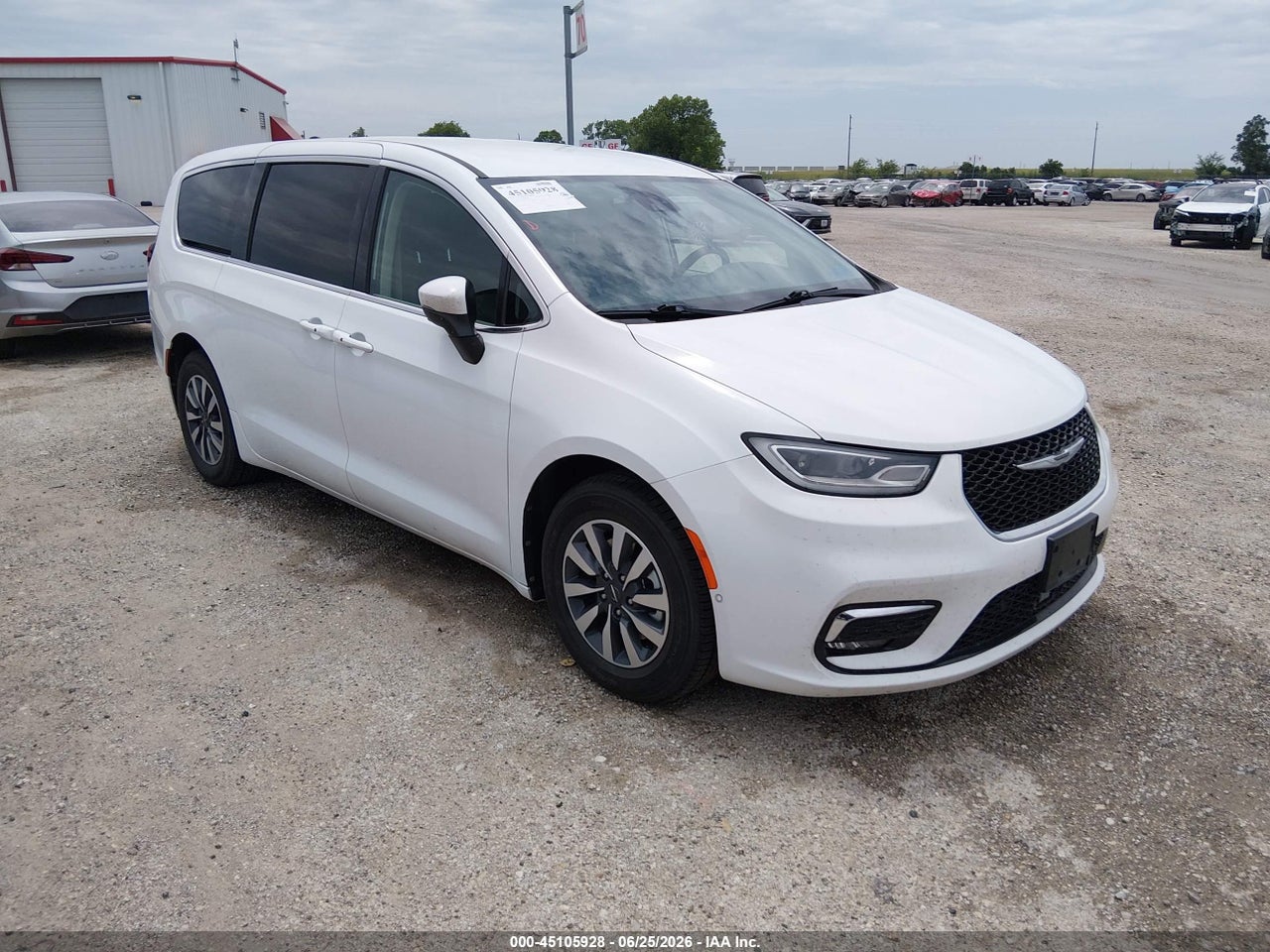 2C4RC1L74PR****** · 2023 CHRYSLER PACIFICA HYBRID TOURING L